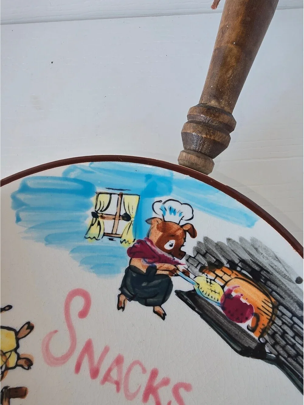 Vintage Ceramic Skillet Wall Plaque Three Little Pigs Chef Snacks Wooden Handle